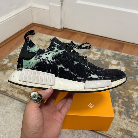 Fair Men’s Size 8 (Euro Sz 41.5) Adidas NMD R1 Sneakers Marble Aero Green/White - Picture 9 of 15